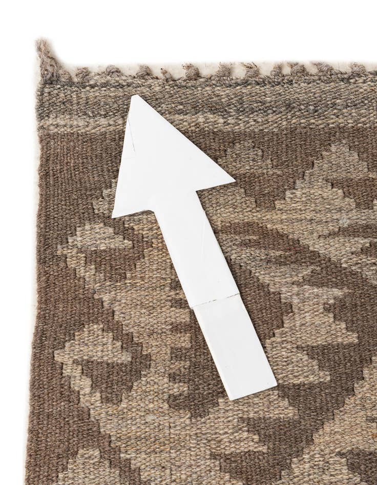 Detail image of 6' 6 x 10'  Hand Woven Kilim Maymana Wool Rug