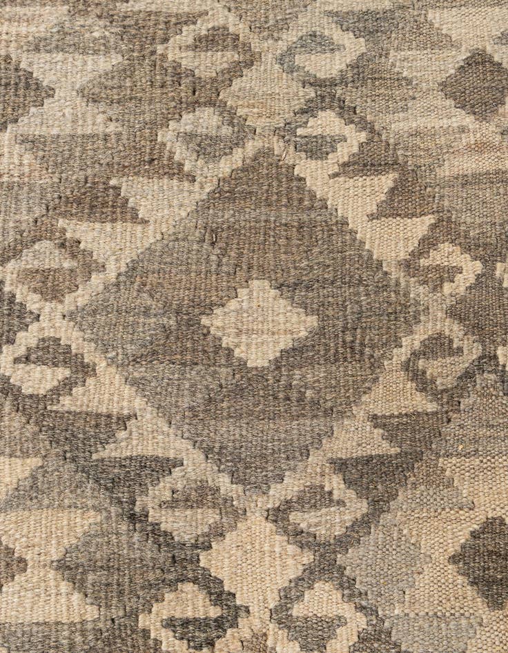 Detail image of 6' 10 x 9' 7  Hand Woven Kilim Maymana Wool Rug