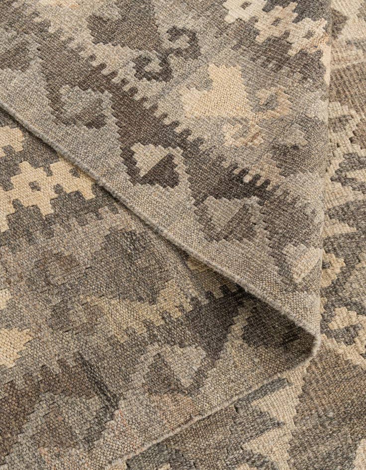 Detail image of 6' 10 x 9' 7  Hand Woven Kilim Maymana Wool Rug