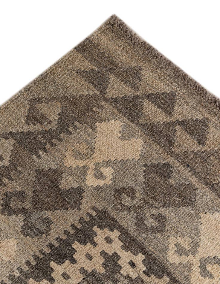 Detail image of 6' 10 x 9' 7  Hand Woven Kilim Maymana Wool Rug