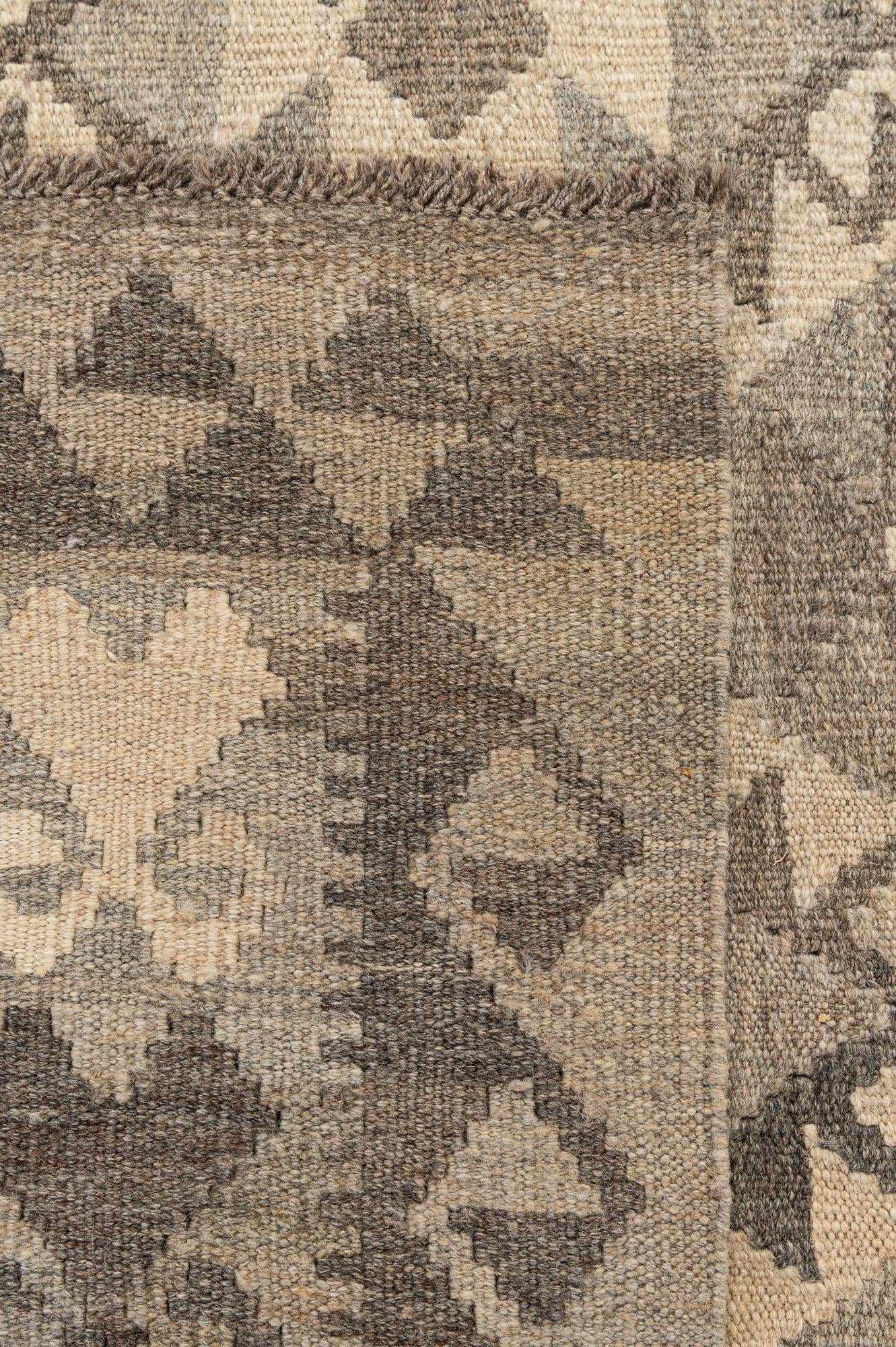 6' 10 x 9' 7 Hand Woven Kilim Maymana Wool Rug
