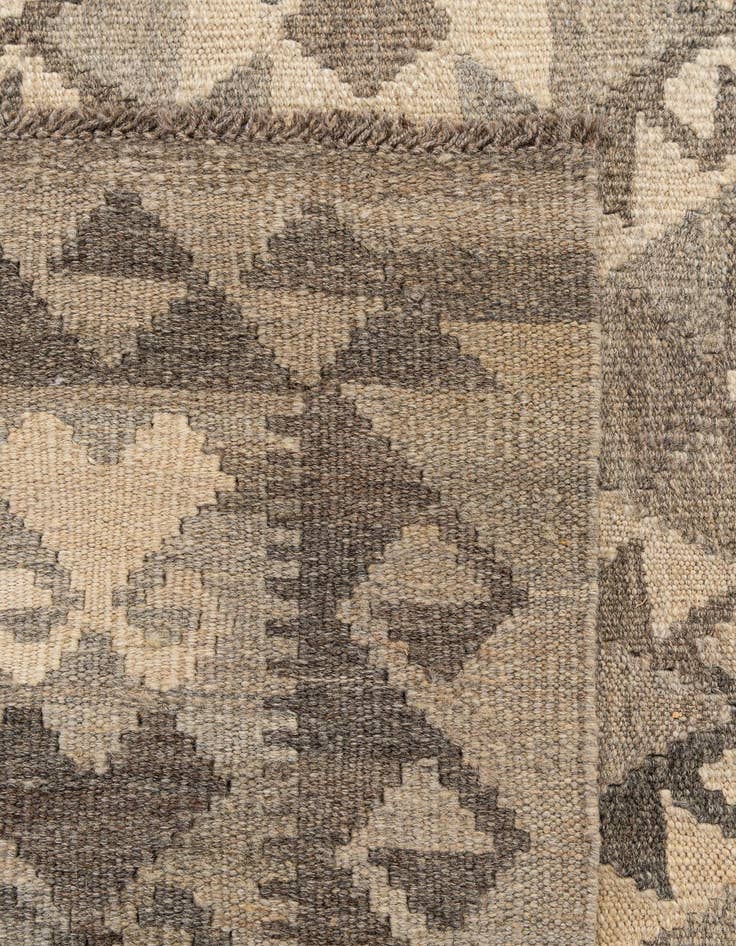 Detail image of 6' 10 x 9' 7  Hand Woven Kilim Maymana Wool Rug