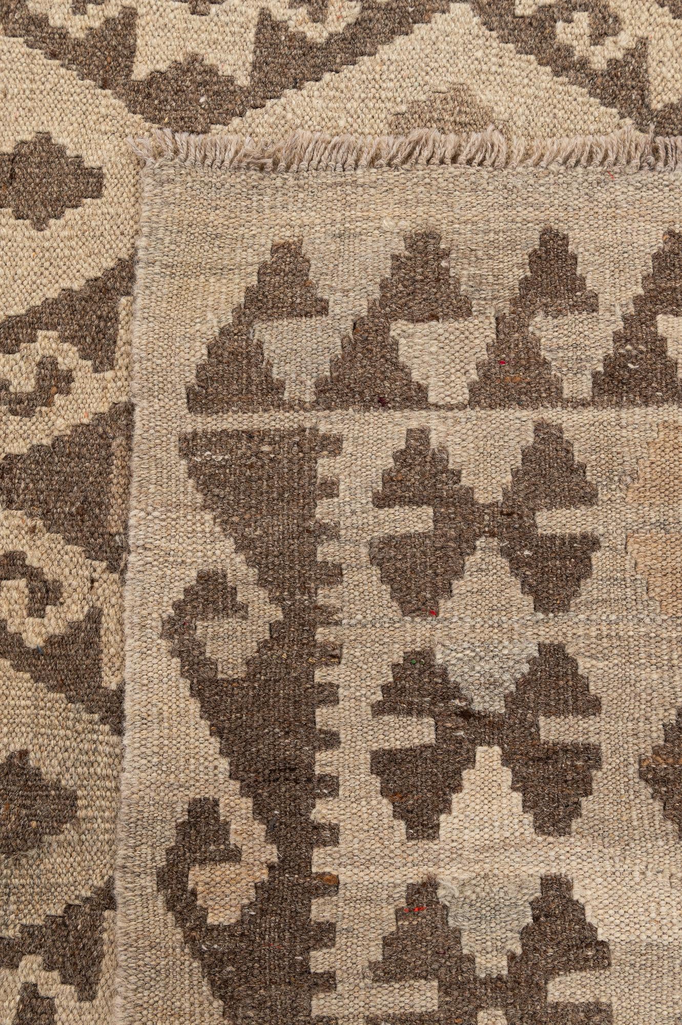 6' 10 x 9' 9 Hand Woven Kilim Maymana Wool Rug