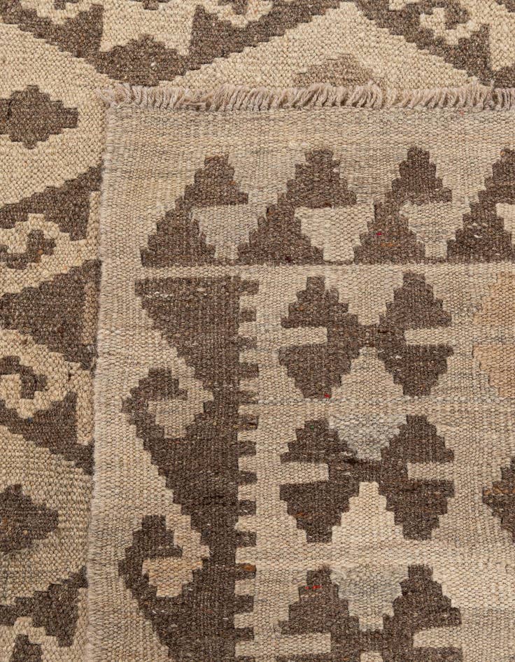 Detail image of 6' 10 x 9' 9  Hand Woven Kilim Maymana Wool Rug