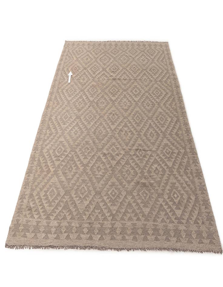 Detail image of 6' 11 x 9' 10  Hand Woven Kilim Maymana Wool Rug