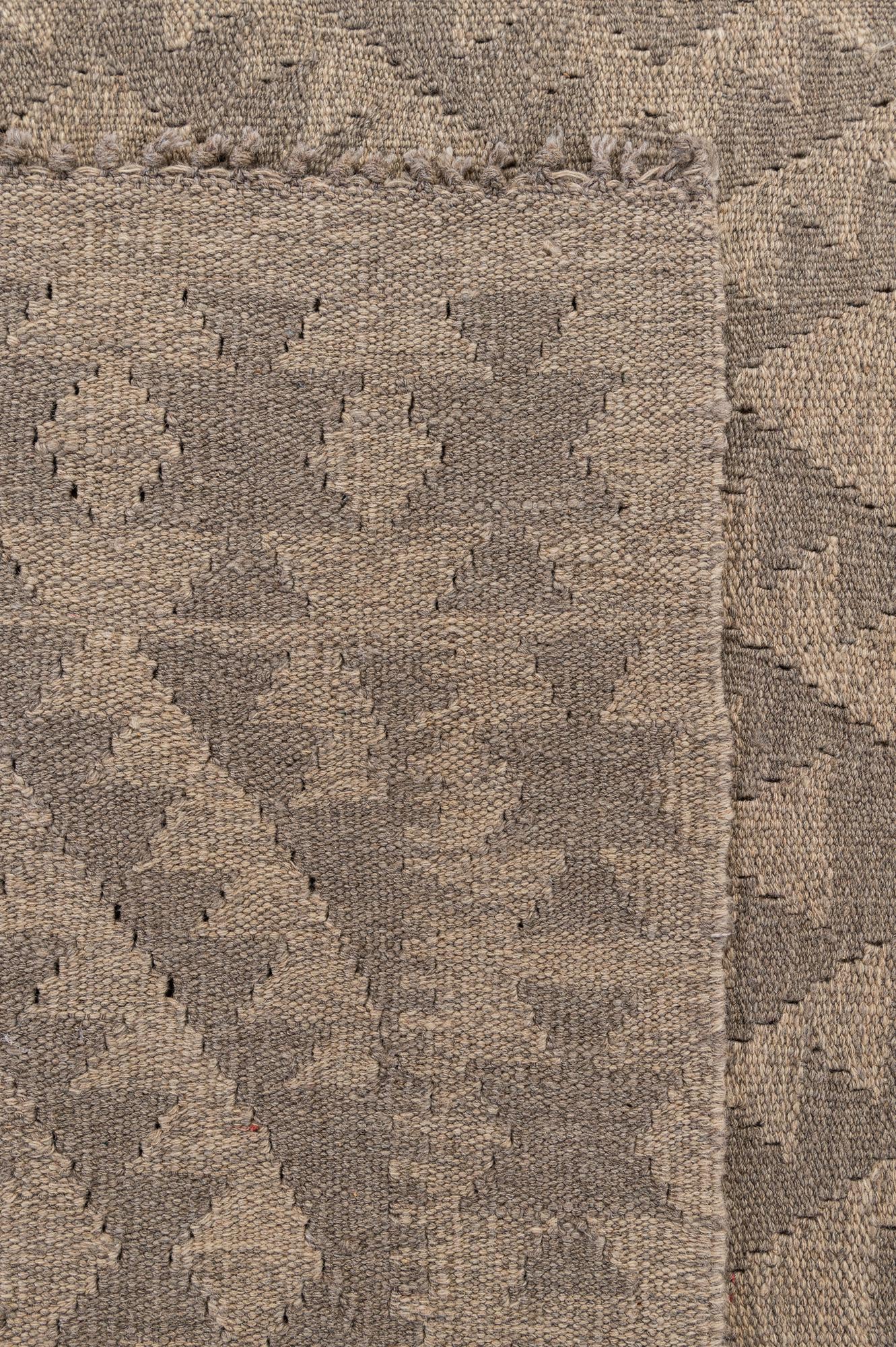 6' 11 x 9' 10 Hand Woven Kilim Maymana Wool Rug