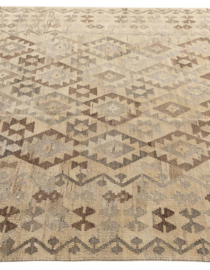 Detail image of 6' 10 x 9' 11  Hand Woven Kilim Maymana Wool Rug