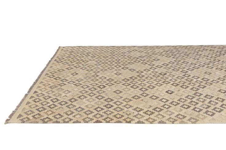 Detail image of 6' 9 x 9' 8 Hand Woven Kilim Maymana Wool Rug