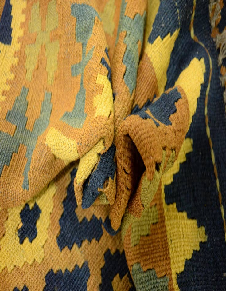 Detail image of 3' 3 x 6' 5  Hand Woven Kilim Maymana Wool Rug