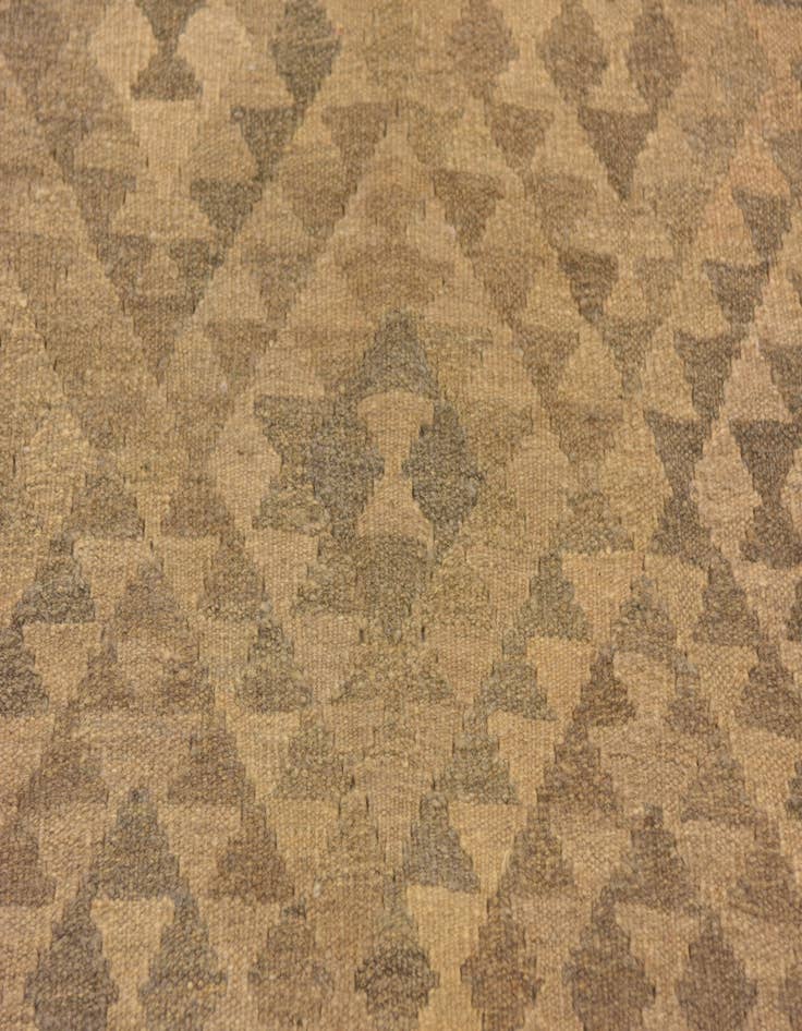 Detail image of 6' 5 x 10' Hand Woven Kilim Maymana Wool Rug