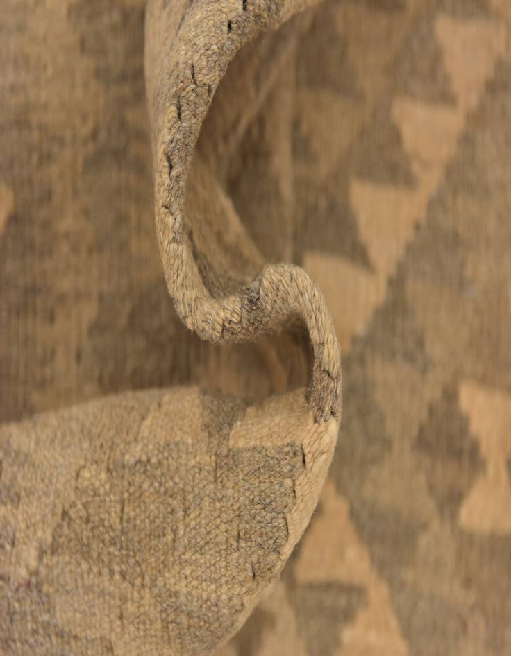 Detail image of 6' 5 x 10' Hand Woven Kilim Maymana Wool Rug