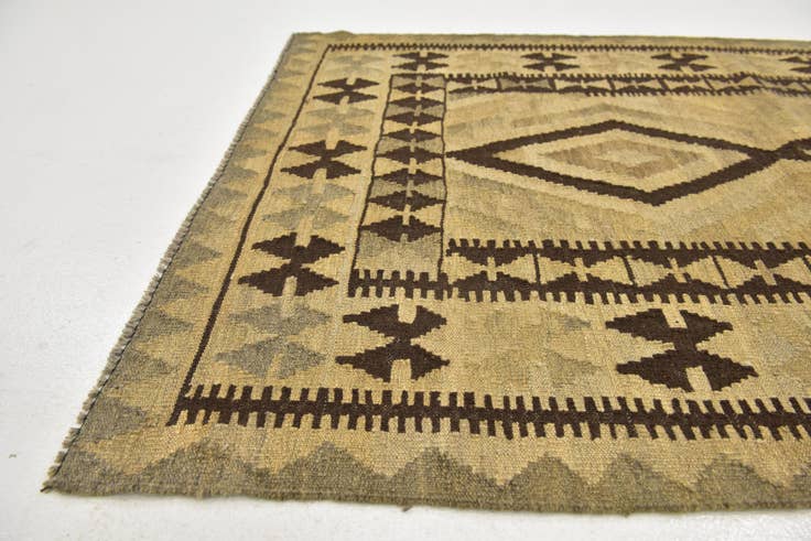Detail image of 3' 6 x 5' 2 Hand Woven Kilim Maymana Wool Rug