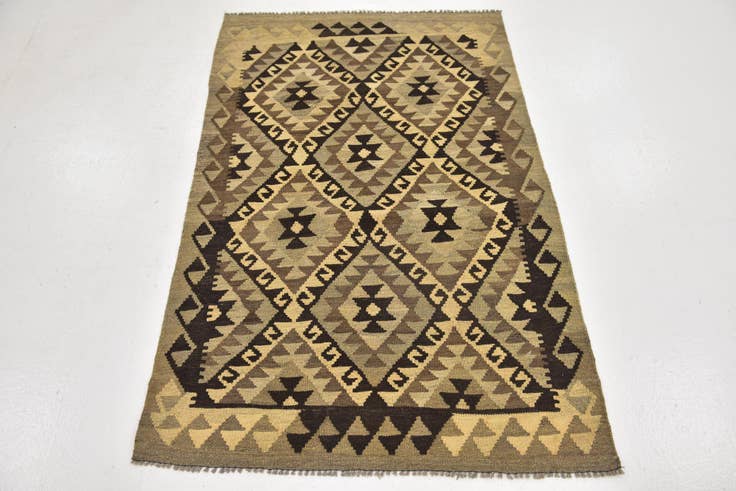 Detail image of 3' 2 x 5' Hand Woven Kilim Maymana Wool Rug