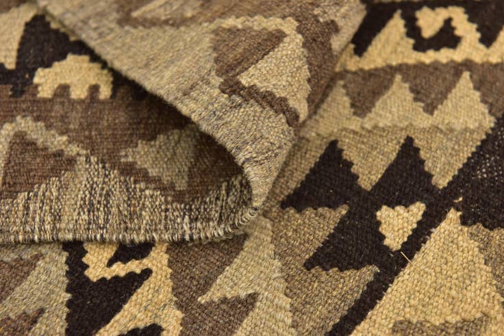 Detail image of 3' 2 x 5' Hand Woven Kilim Maymana Wool Rug