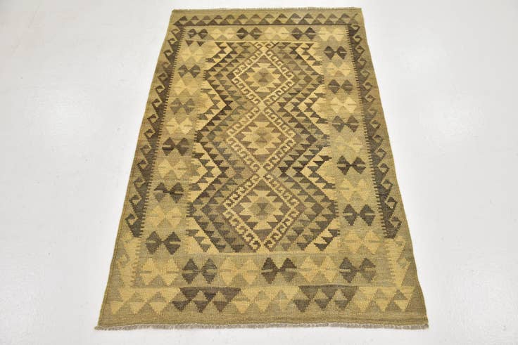 Detail image of 3' 2 x 5' Hand Woven Kilim Maymana Wool Rug