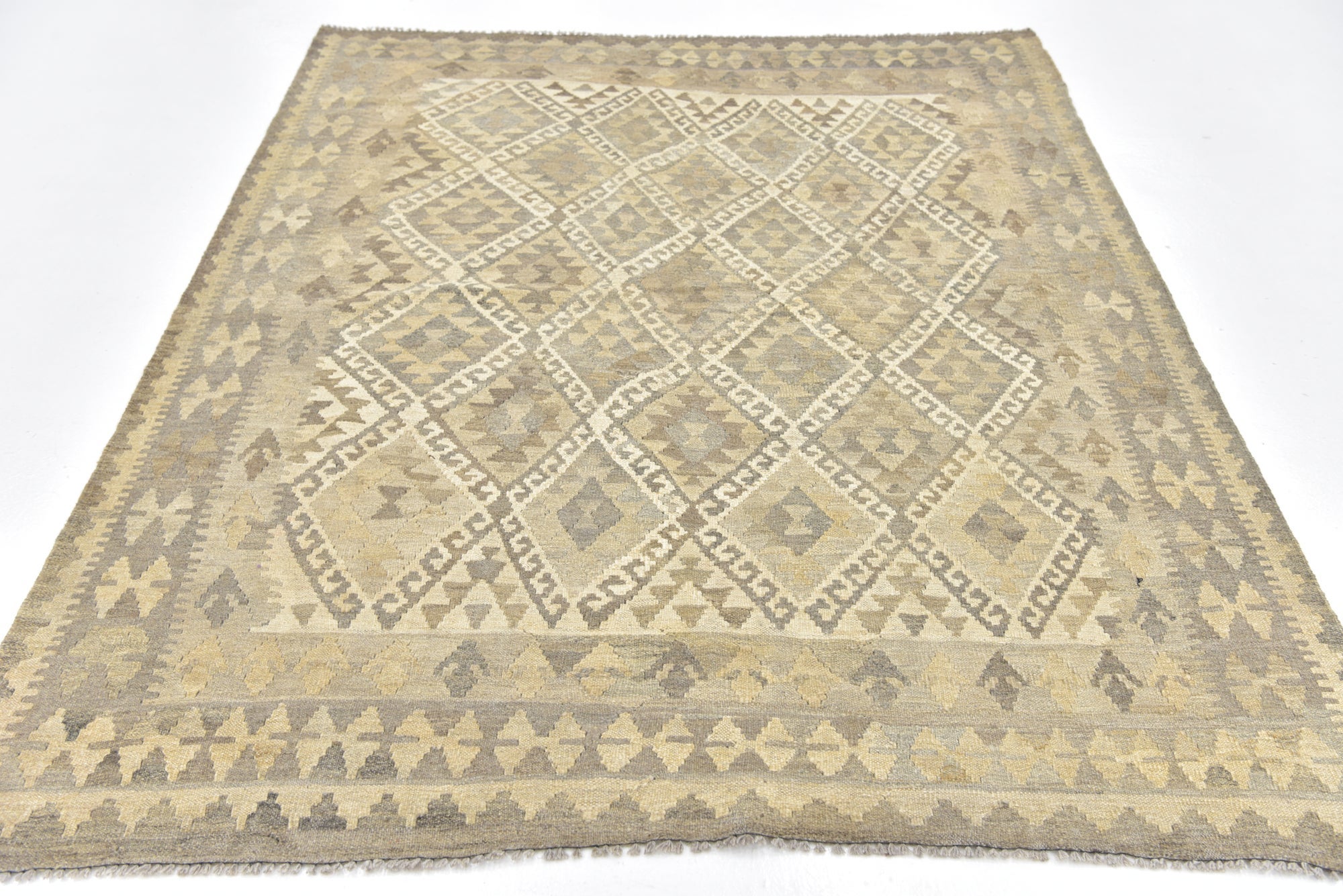 5' 3 x 6' 9 Hand Woven Kilim Maymana Wool Rug