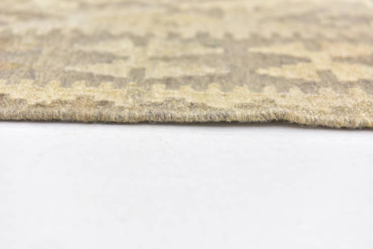 Detail image of 5' 3 x 6' 9 Hand Woven Kilim Maymana Wool Rug