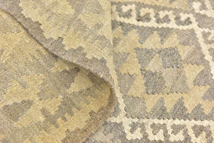 5' 3 x 6' 9 Hand Woven Kilim Maymana Wool Rug