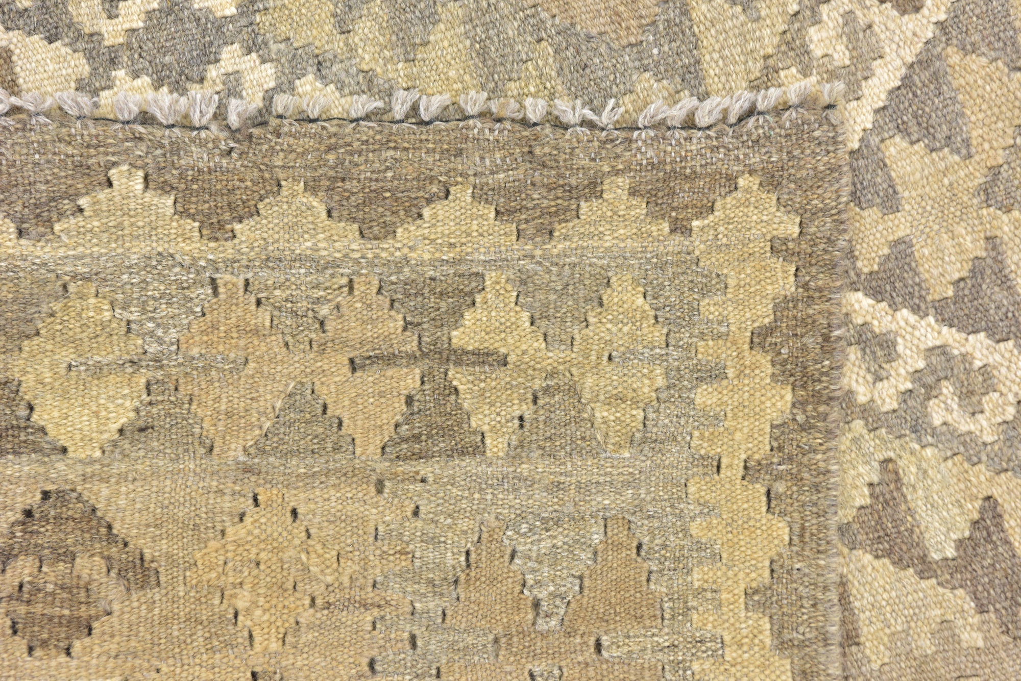 5' 3 x 6' 9 Hand Woven Kilim Maymana Wool Rug