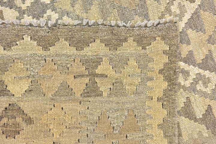 5' 3 x 6' 9 Hand Woven Kilim Maymana Wool Rug