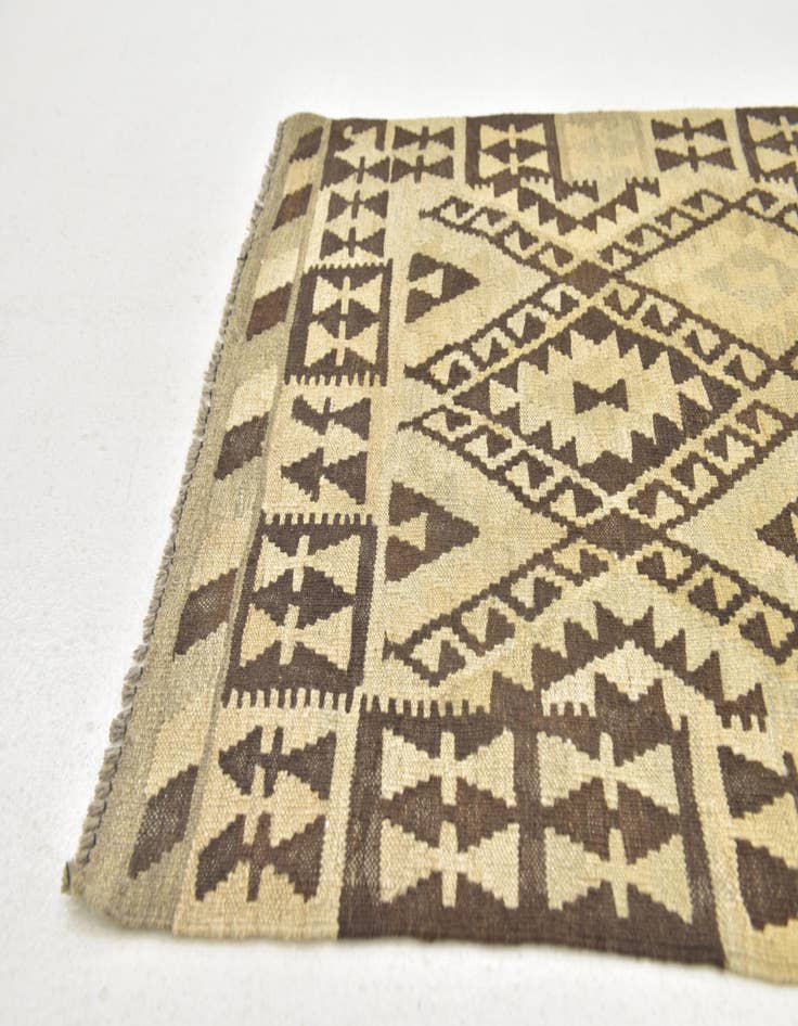 Detail image of 2' 9 x 4' Hand Woven Kilim Maymana Wool Rug