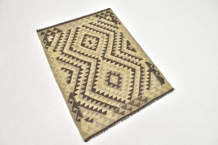 Detail image of 2' 10 x 4' Hand Woven Kilim Maymana Wool Rug