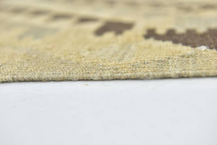 Detail image of 2' 7 x 4' Hand Woven Kilim Maymana Wool Rug