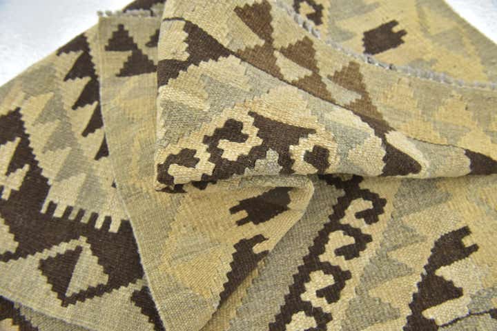 2' 7 x 4' Hand Woven Kilim Maymana Wool Rug