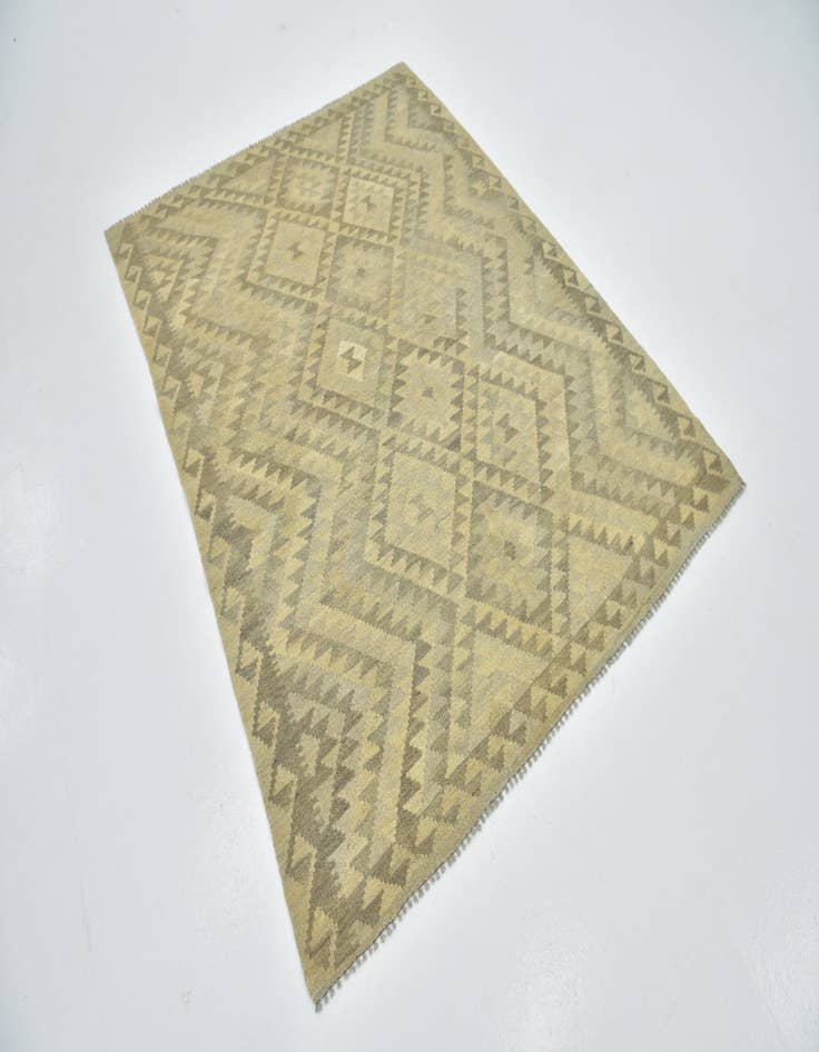 Detail image of 5' x 6' 6 Hand Woven Kilim Maymana Wool Rug