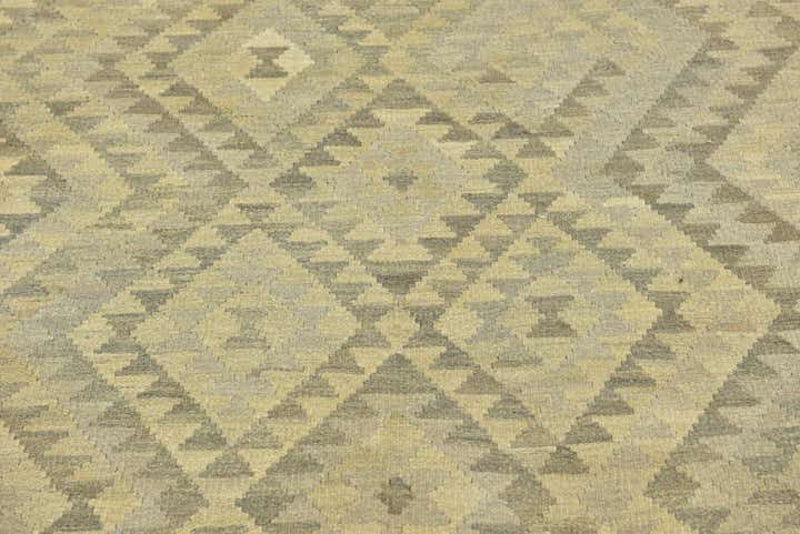 5' x 6' 6 Hand Woven Kilim Maymana Wool Rug