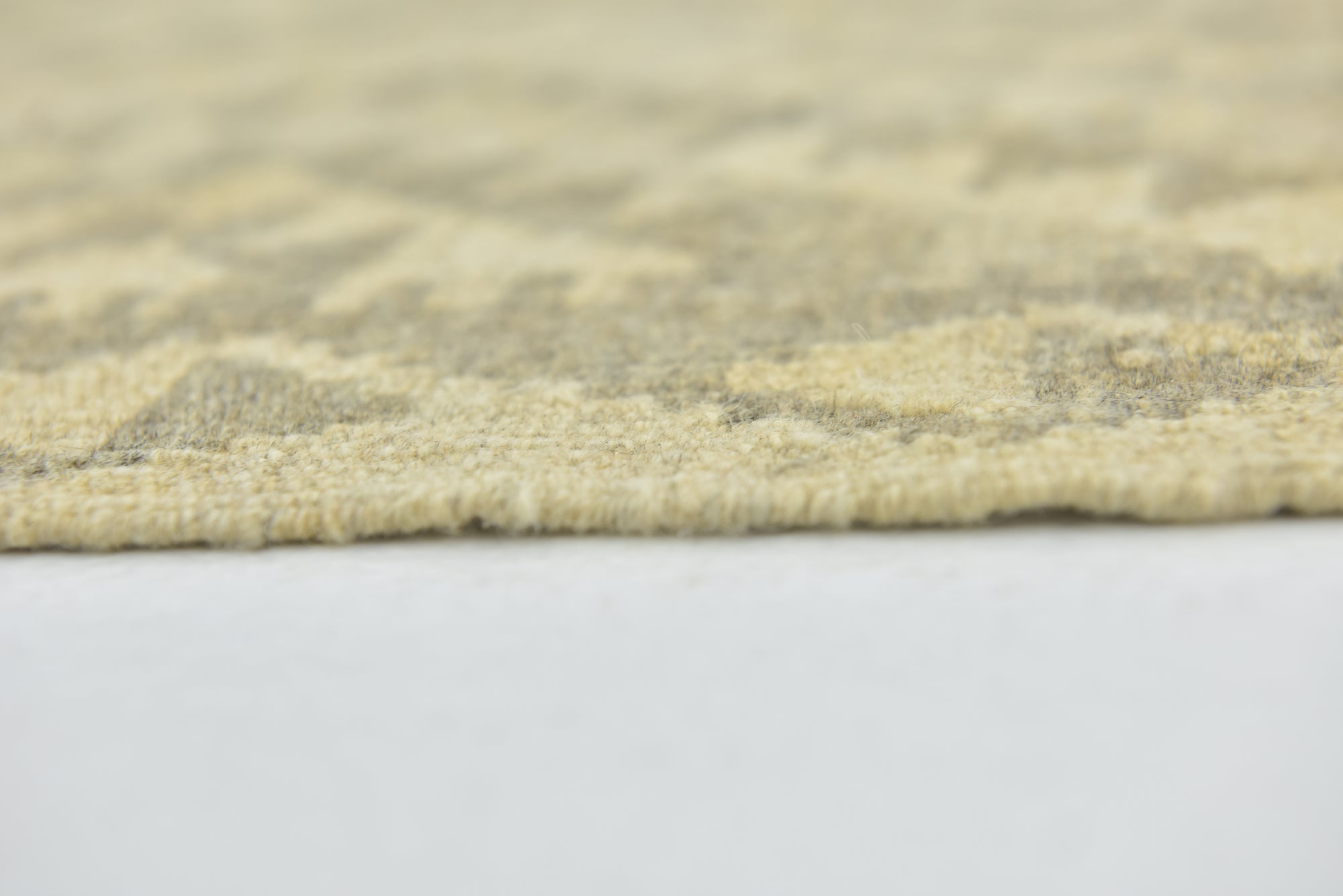 5' x 6' 6 Hand Woven Kilim Maymana Wool Rug