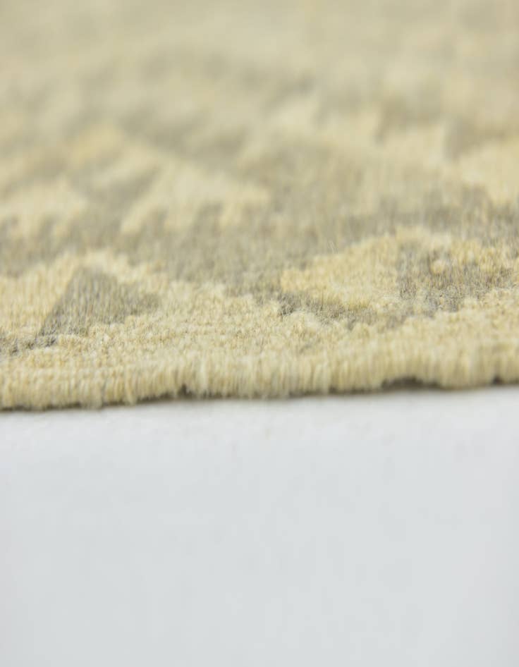 Detail image of 5' x 6' 6 Hand Woven Kilim Maymana Wool Rug