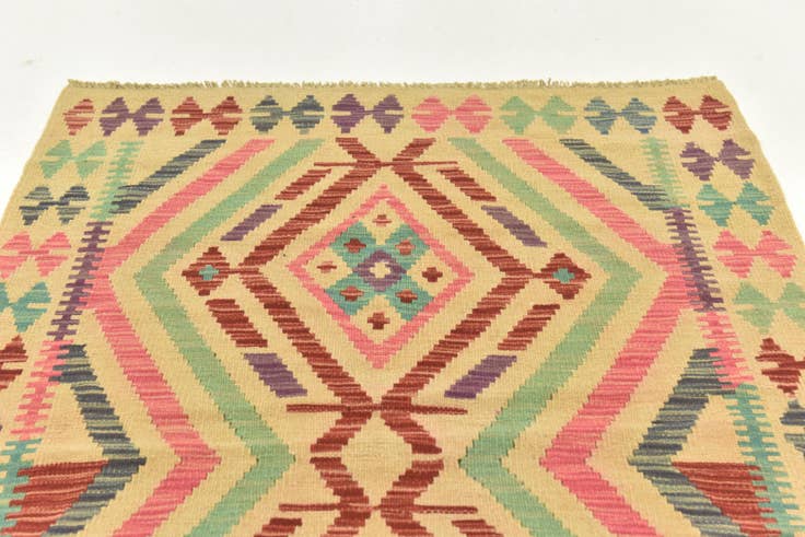 Detail image of 3' 5 x 5' Hand Woven Kilim Maymana Wool Rug