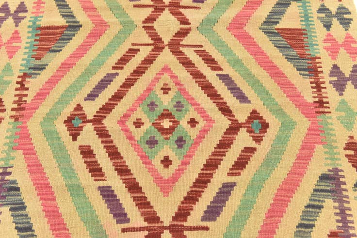 Detail image of 3' 5 x 5' Hand Woven Kilim Maymana Wool Rug