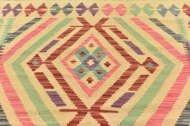 Detail image of 3' 5 x 5' Hand Woven Kilim Maymana Wool Rug