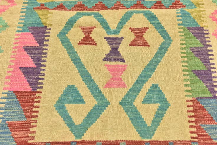Detail image of 3' 2 x 4' 9 Hand Woven Kilim Maymana Wool Rug