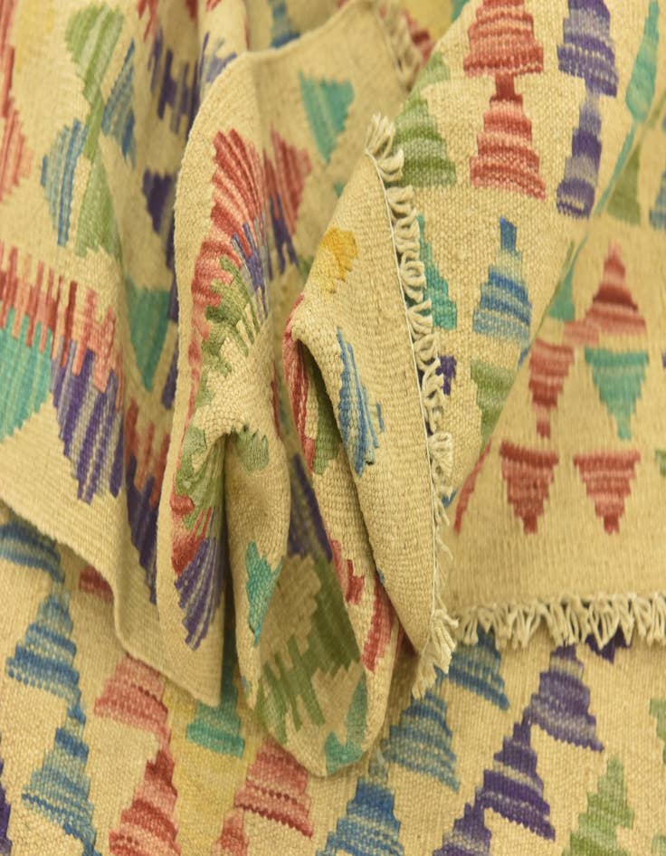 Detail image of 3' 4 x 4' 8  Hand Woven Kilim Maymana Wool Rug