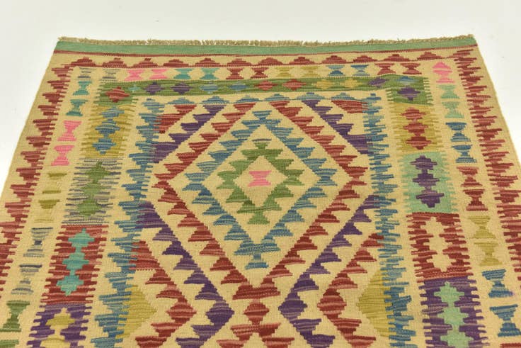 Detail image of 3' 4 x 5' 1 Hand Woven Kilim Maymana Wool Rug
