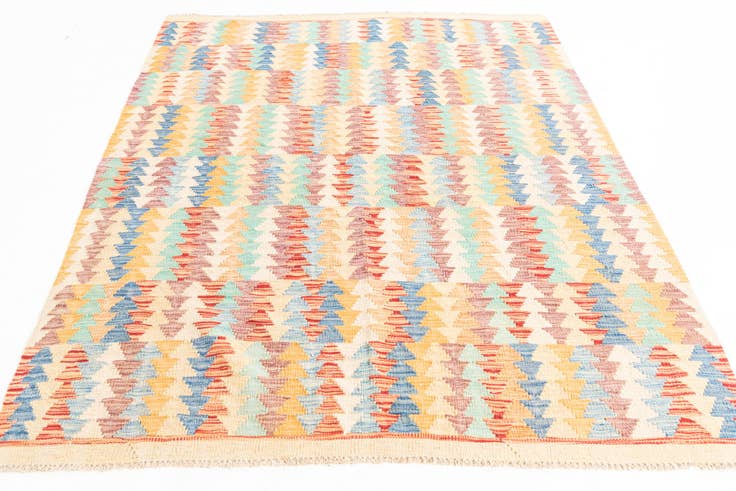 Detail image of 5' 2 x 6' 5 Hand Woven Kilim Maymana Wool Rug