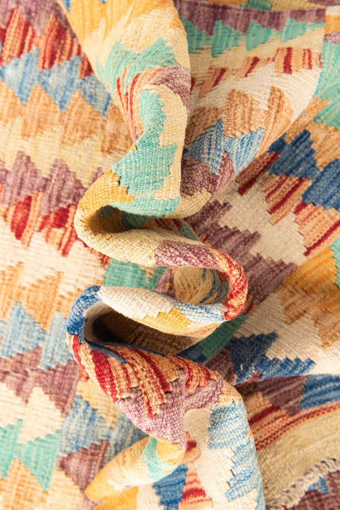 5' 2 x 6' 5 Hand Woven Kilim Maymana Wool Rug