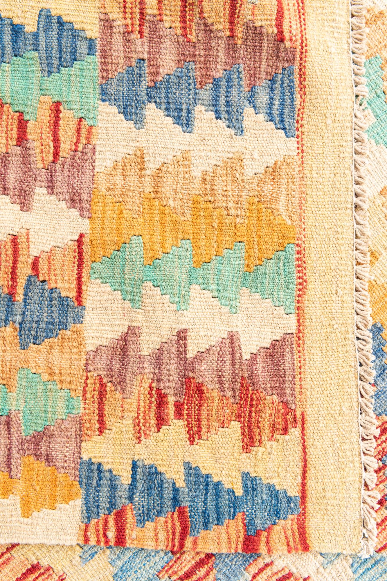 5' 2 x 6' 5 Hand Woven Kilim Maymana Wool Rug