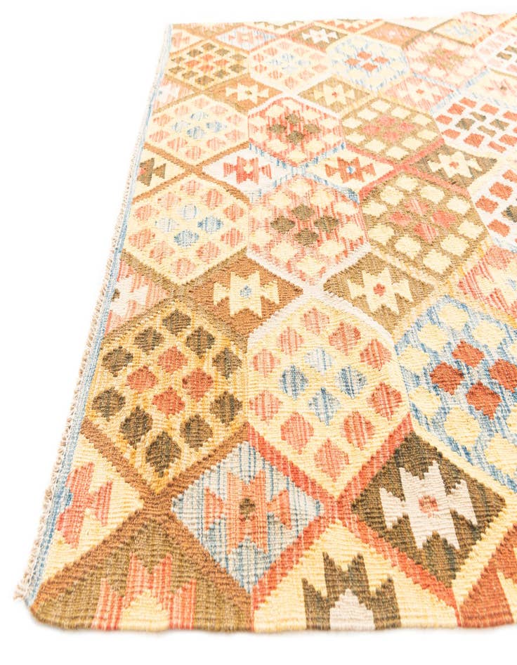 Detail image of 5' 2 x 6' 6  Hand Woven Kilim Maymana Wool Rug
