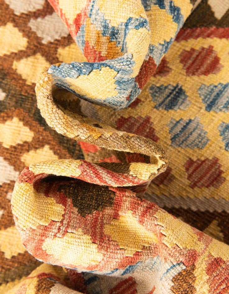 Detail image of 5' 2 x 6' 6  Hand Woven Kilim Maymana Wool Rug