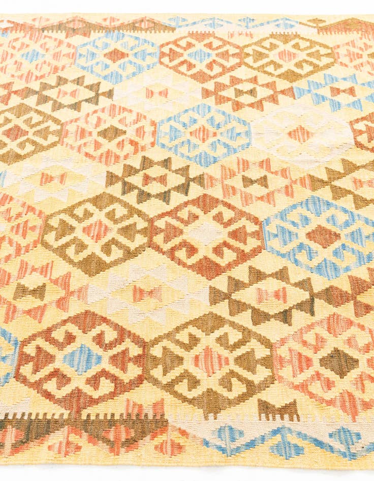 Detail image of 5' x 6' 6  Hand Woven Kilim Maymana Wool Rug