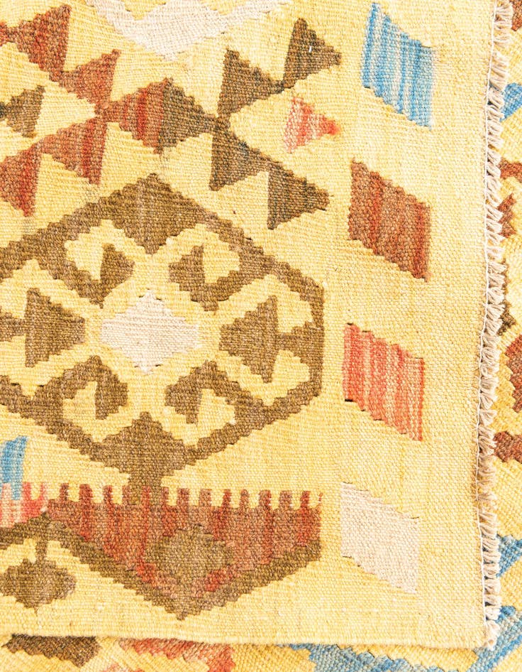 Detail image of 5' x 6' 6  Hand Woven Kilim Maymana Wool Rug