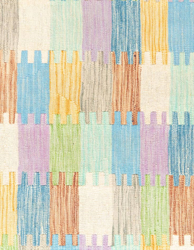 Detail image of 4' 2 x 5' 8  Hand Woven Kilim Maymana Wool Rug