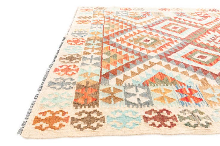 Detail image of 5' x 6' 9 Hand Woven Kilim Maymana Wool Rug