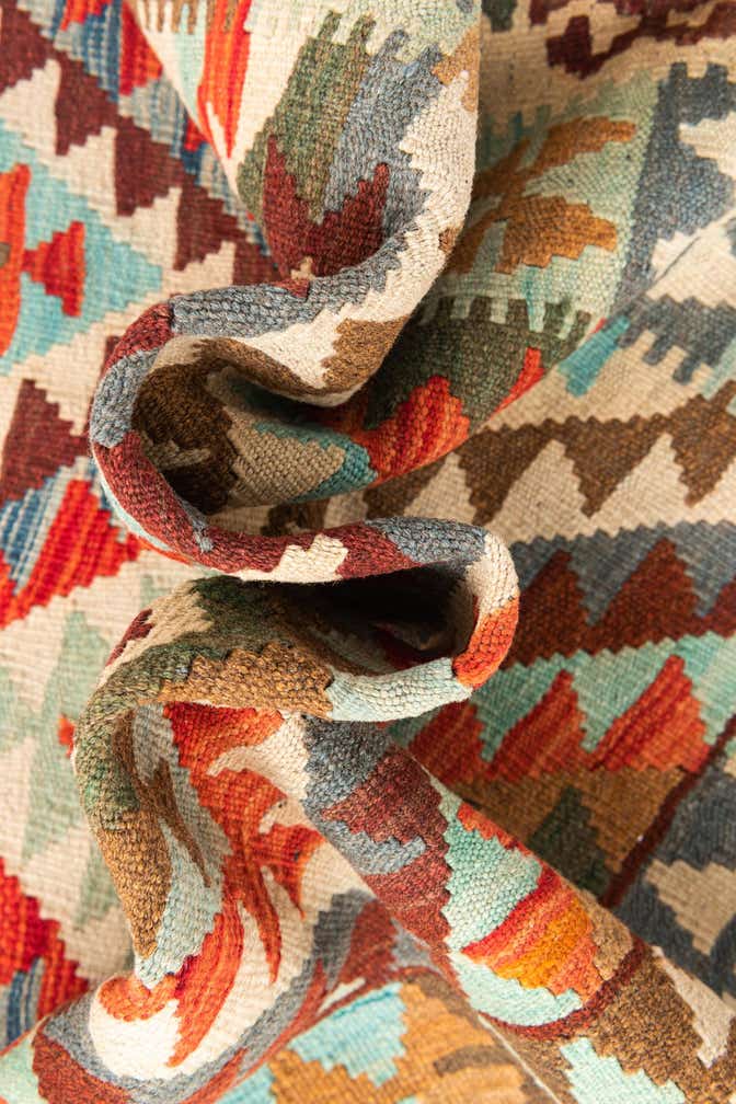5' x 6' 9 Hand Woven Kilim Maymana Wool Rug