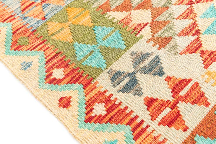 Detail image of 5' 2 x 6' 3 Hand Woven Kilim Maymana Wool Rug
