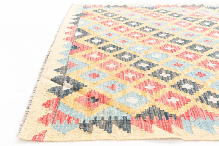 Detail image of 4' 2 x 6' Hand Woven Kilim Maymana Wool Rug